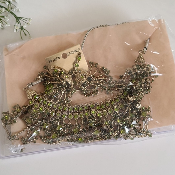 Necklace Set NWOT - Picture 10 of 11